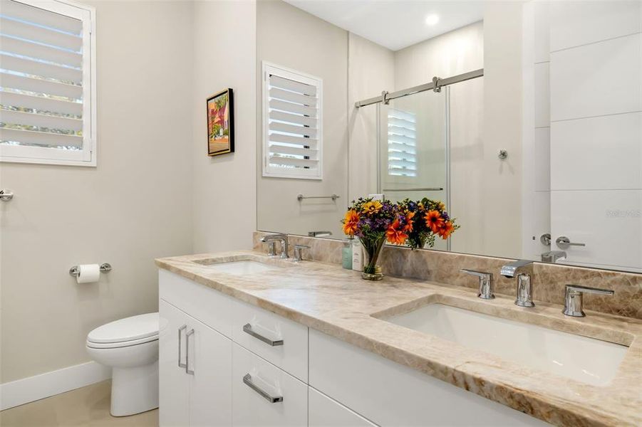 Furnished interior view inside a new home in , Sarasota (Image 61).