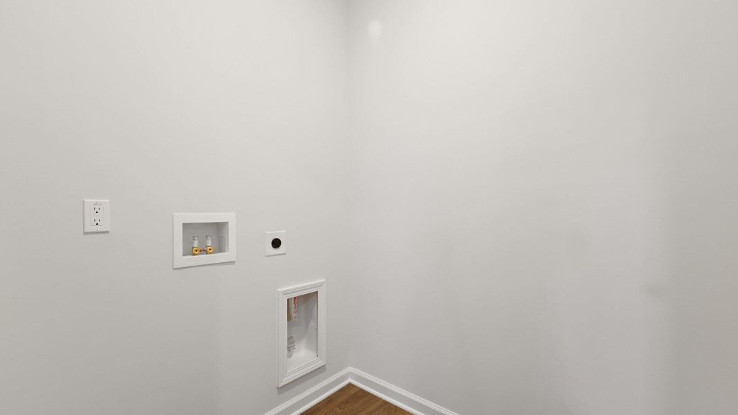 Spacious, unfurnished interior of a new home in Huggins Hill, Manning (Image 25).