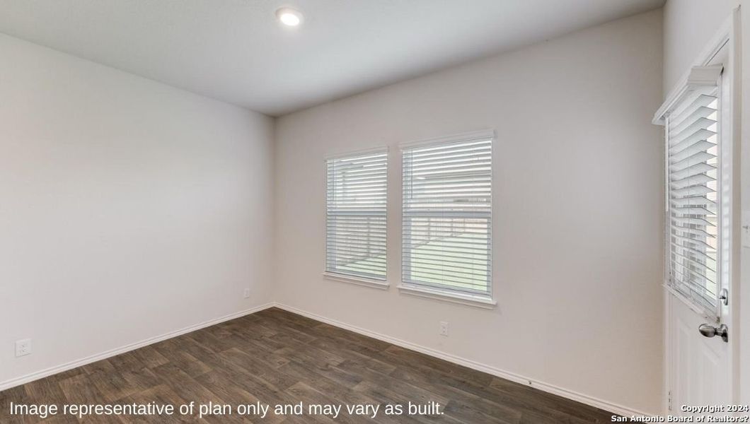 Spacious, unfurnished interior of a new home in Langdon, San Antonio (Image 18).