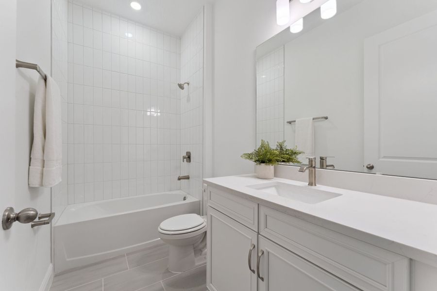 4br New Home in Windermere, FL.  - Slide 27