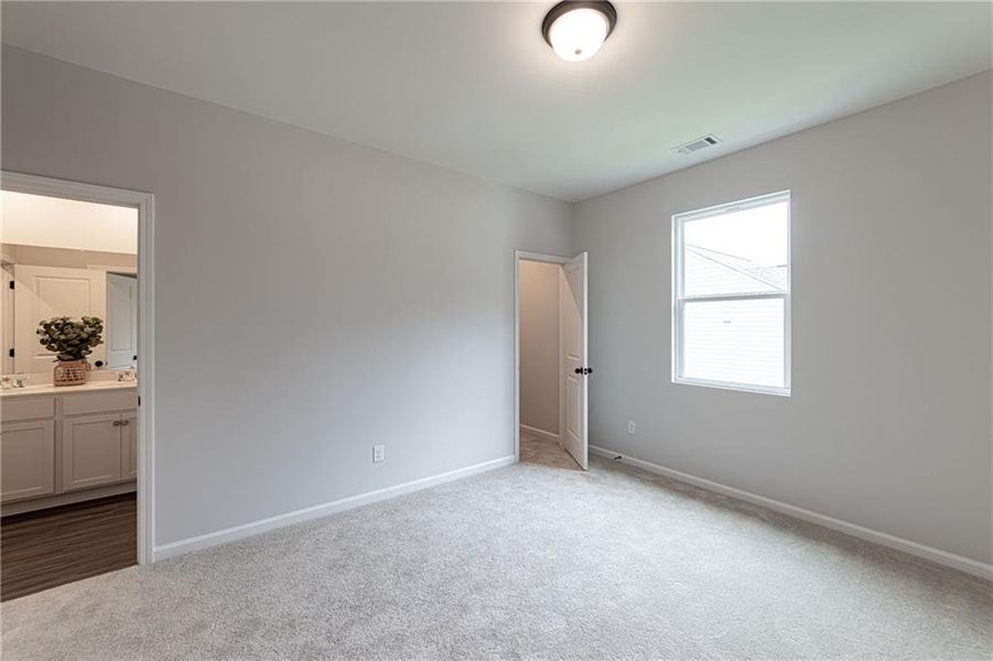 Spacious, unfurnished interior of a new home in Enclave at Edgewater, Canton (Image 72).