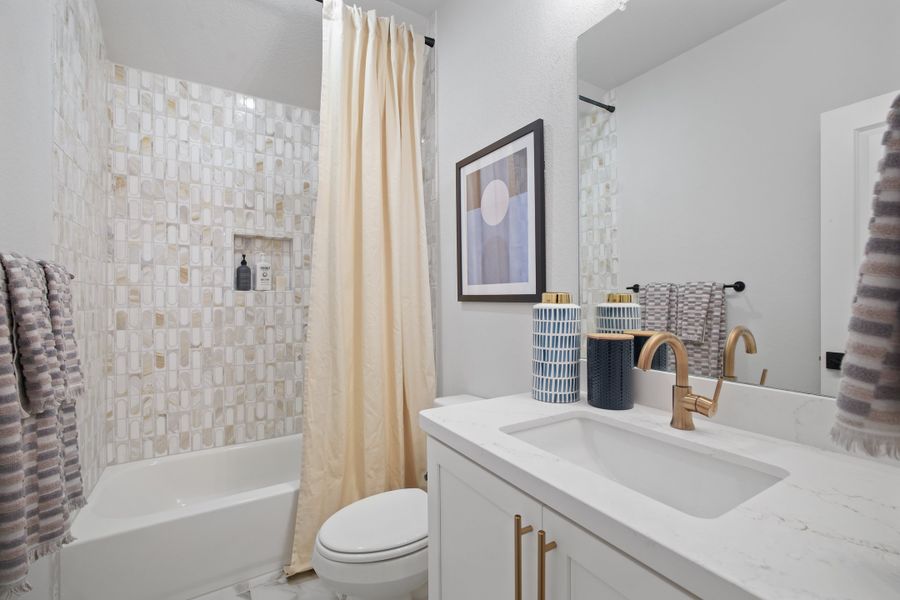 Furnished interior view inside a new home in Provence 50', Austin (Image 60).