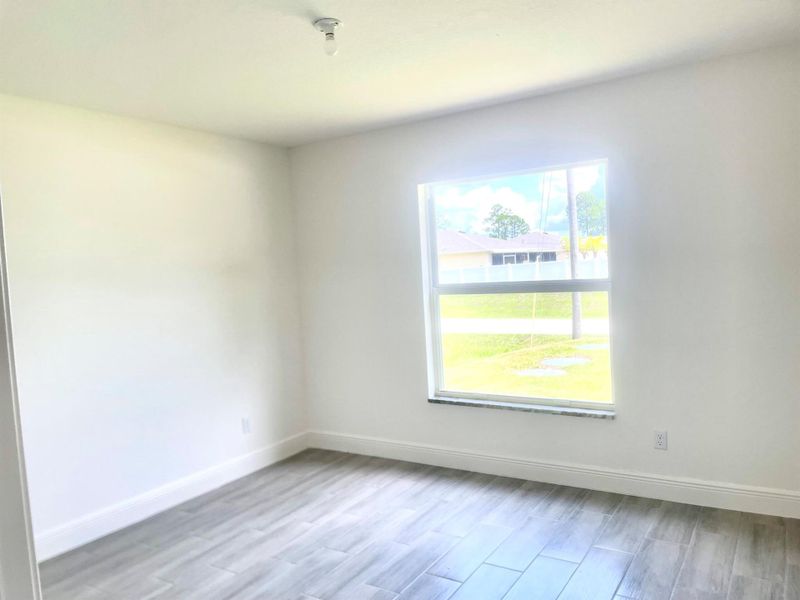 Spacious, unfurnished interior of a new home in , Palm Bay (Image 11).