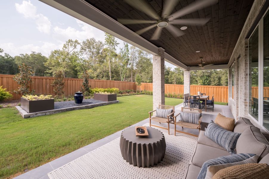 Representative exterior details of a home built from the Snyder by Tri Pointe Homes in Harvest Green, Richmond (Image 26).