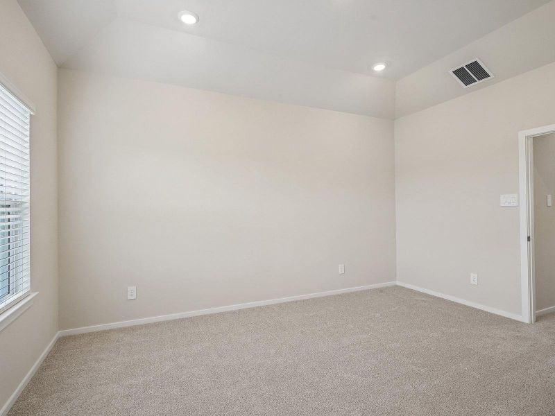 Spacious, unfurnished interior of a new home in Parkway Commons - City Series, Missouri City (Image 37). Spacious, unfurnished interior of a new home in Parkway Commons - City Series, Missouri City (Image 37).