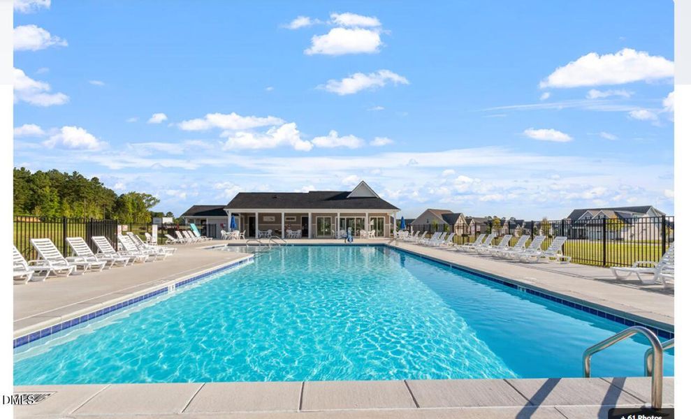 pool (Medium)
