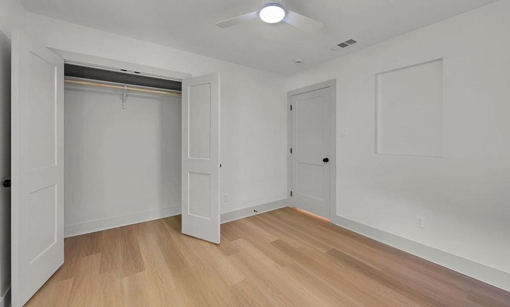 Spacious, unfurnished interior of a new home in , Waco (Image 36). Spacious, unfurnished interior of a new home in , Waco (Image 36).