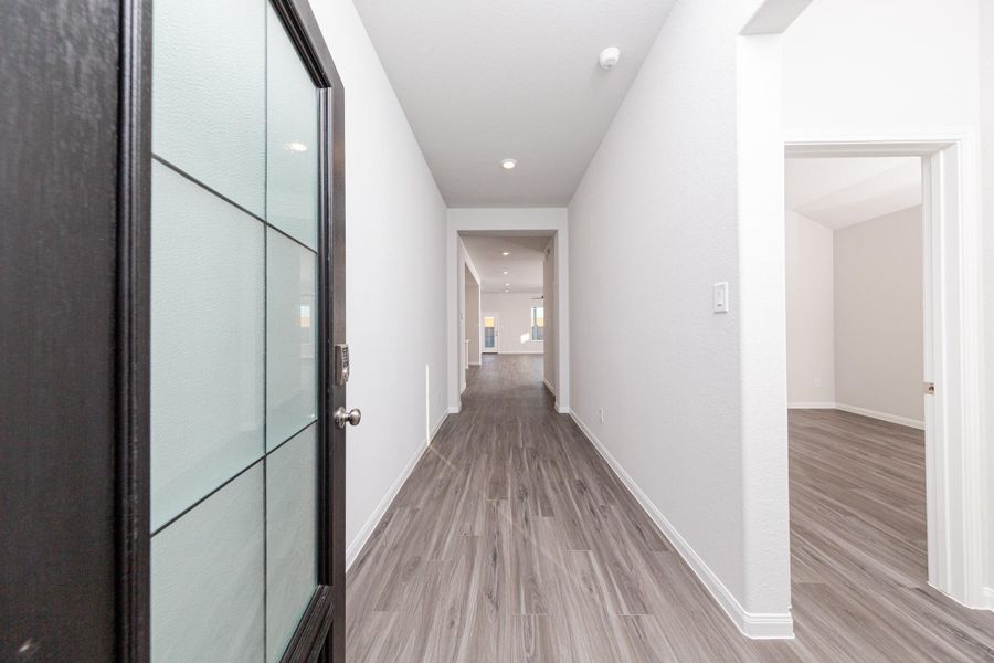Spacious, unfurnished interior of a new home in Bluestem, Brookshire (Image 16).
