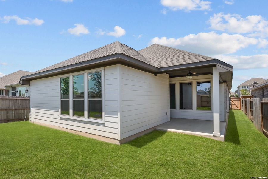 Exterior details and patio area of a home in Stillwater Ranch, San Antonio (Image 24).