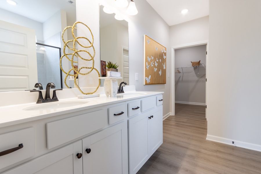 Bradley F with Bonus at Cobblestone Crossing Commons | Owner’s Bath Double Vanity Bradley F with Bonus at Cobblestone Crossing Commons | Owner’s Bath Double Vanity