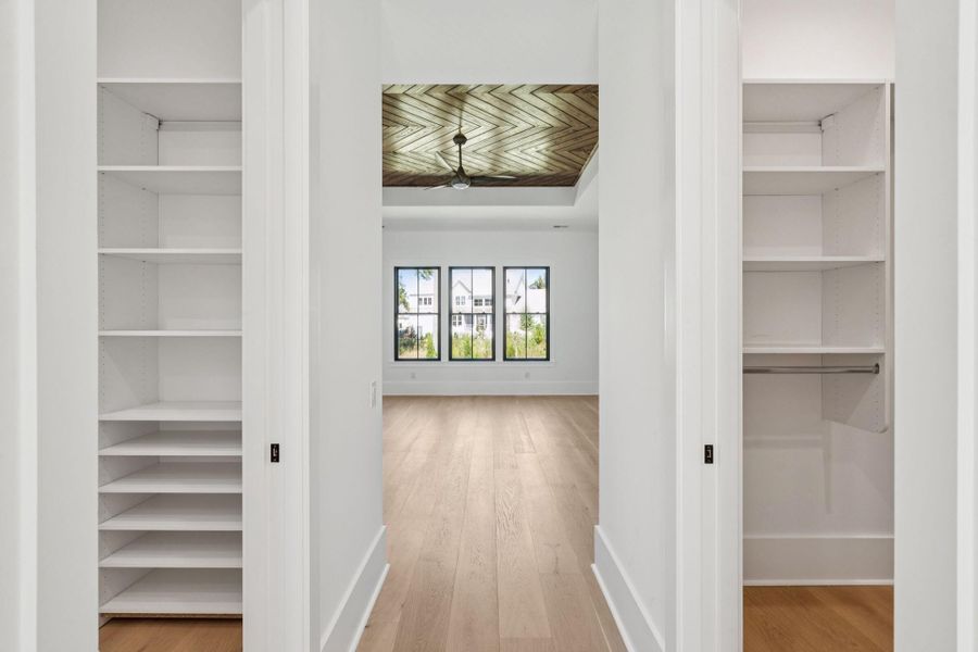 Spacious, unfurnished interior of a new home in , Ravenel (Image 62).