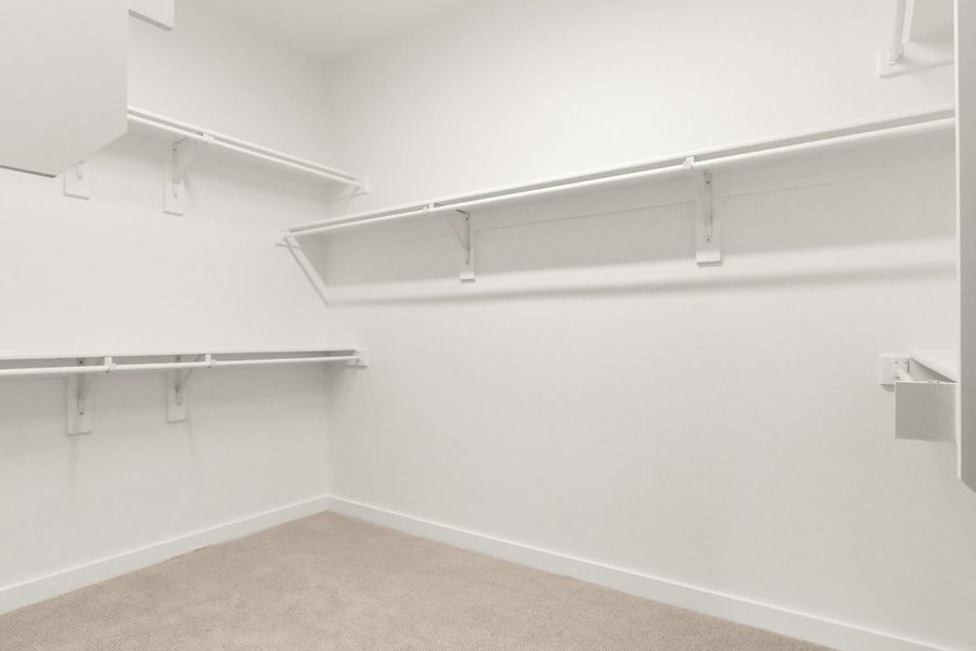 Spacious, unfurnished interior of a new home in Cottonwood Creek, Rowlett (Image 16).