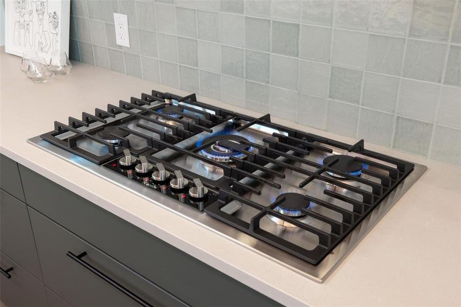 Image 85 of a home in .