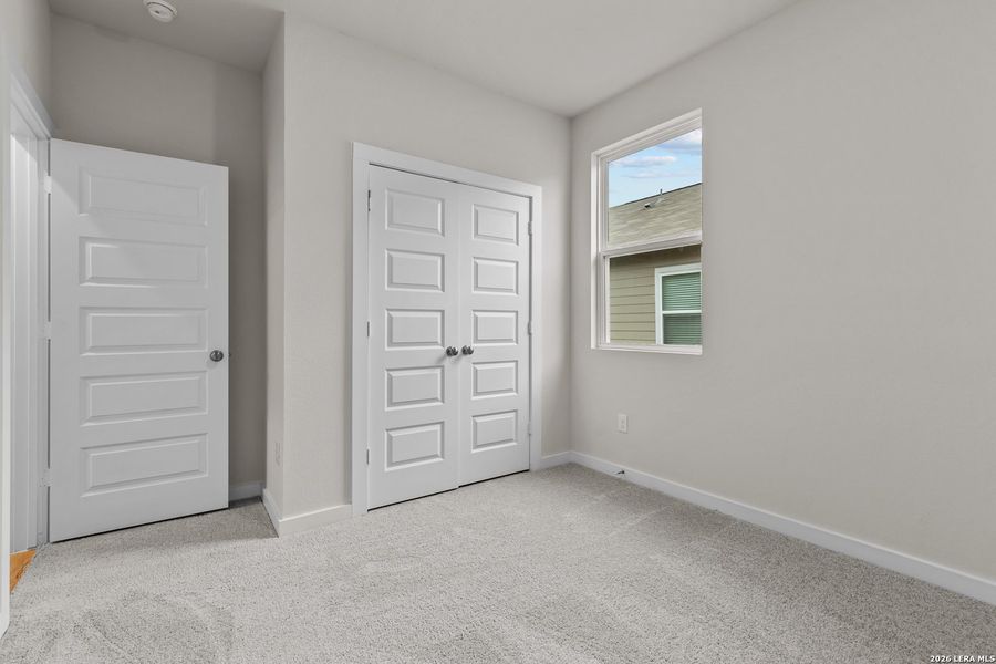 Spacious, unfurnished interior of a new home in Agave, San Antonio (Image 10).