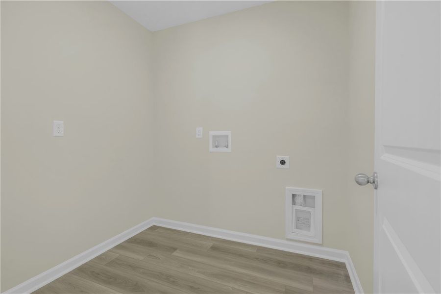 Image 18 of a home in Brownstone Park.