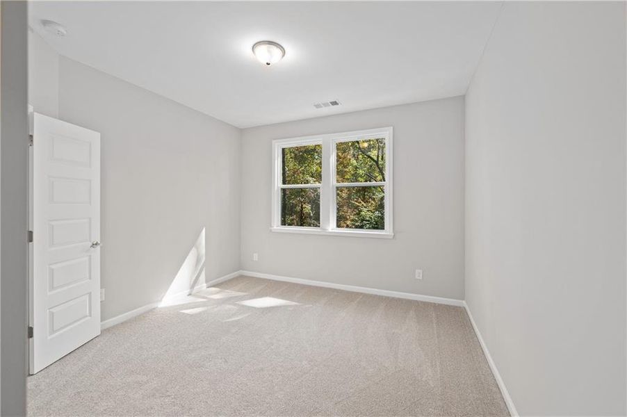 Spacious, unfurnished interior of a new home in Chattahoochee Reserve, Cumming (Image 20). Spacious, unfurnished interior of a new home in Chattahoochee Reserve, Cumming (Image 20).