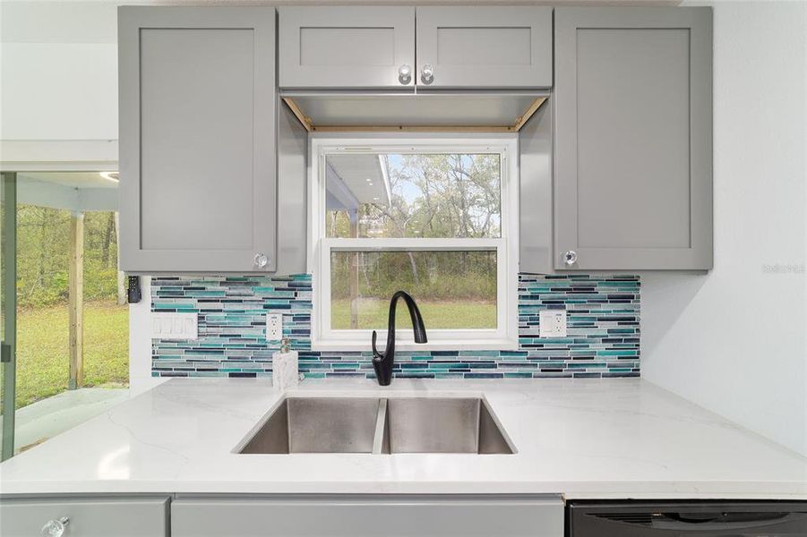 Close-up of interior finishes inside a home in , Dunnellon (Image 16). Close-up of interior finishes inside a home in , Dunnellon (Image 16).