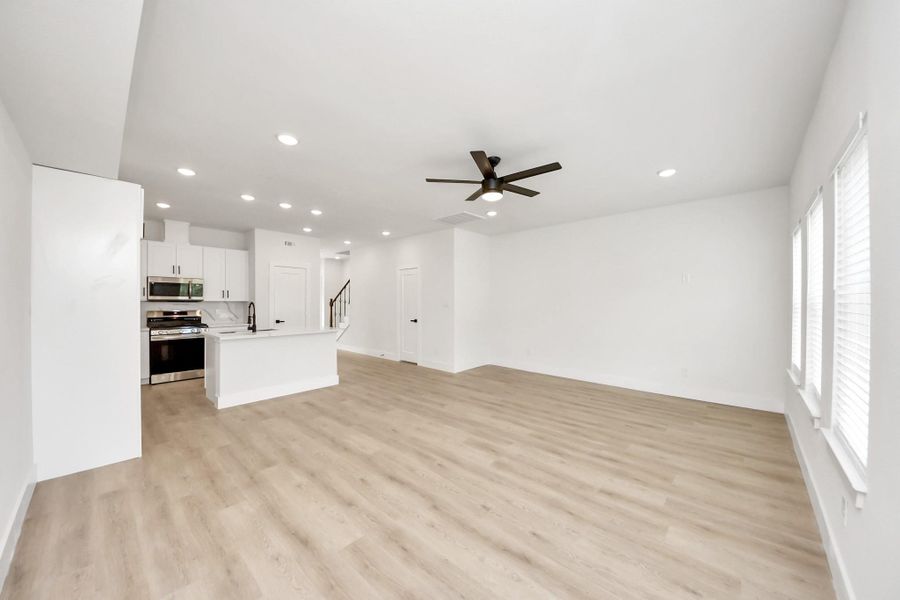 Spacious, unfurnished interior of a new home in , Alvin (Image 15). Spacious, unfurnished interior of a new home in , Alvin (Image 15).