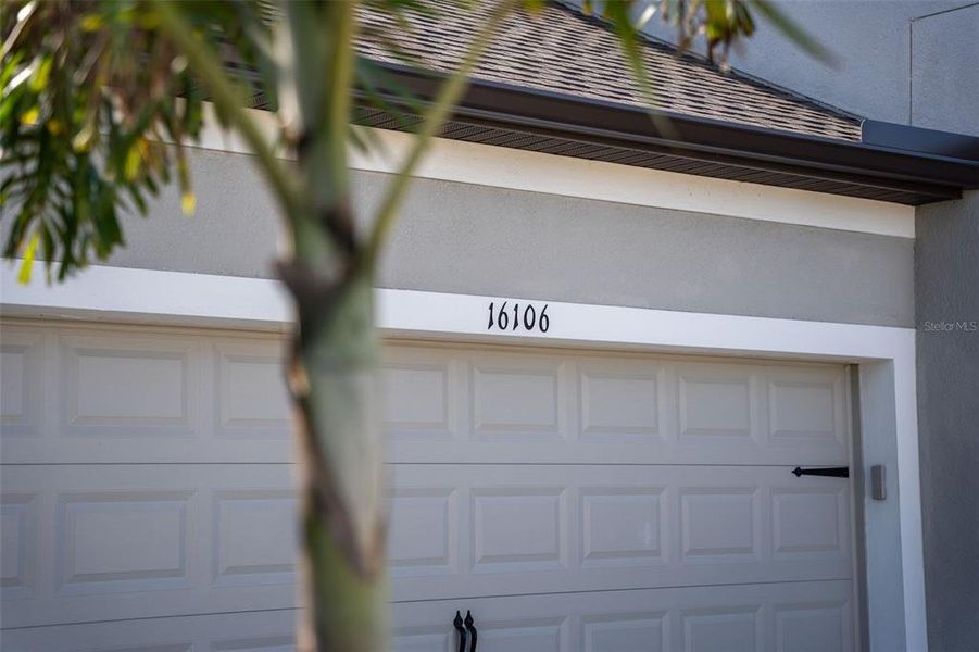 Exterior details and patio area of a home in , Lakewood Ranch (Image 37).