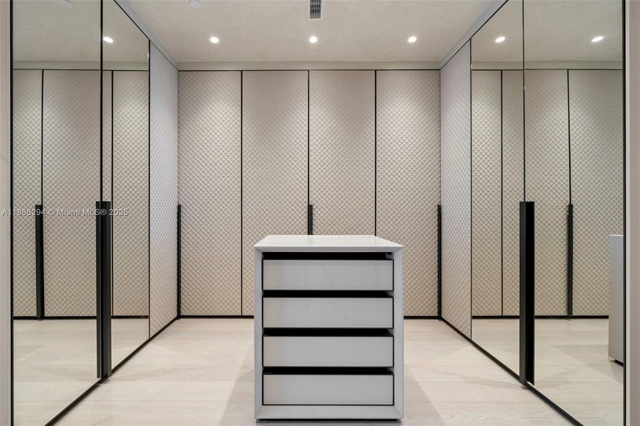 Image 22 of a home in . Image 22 of a home in .