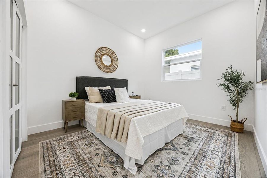 Furnished interior view inside a new home in , Orlando (Image 7).