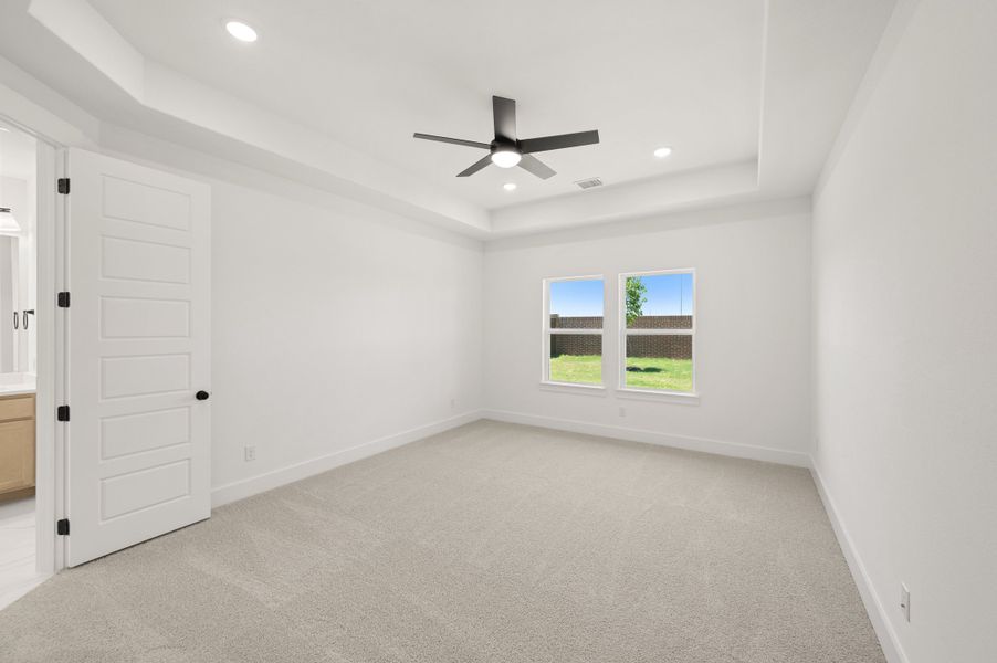 Spacious, unfurnished interior of a new home in Wildflower Ranch, Fort Worth (Image 20).