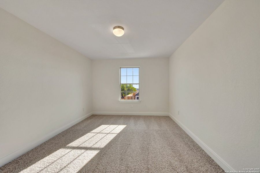 Spacious, unfurnished interior of a new home in Preserve at Annabelle Ranch, San Antonio (Image 25).