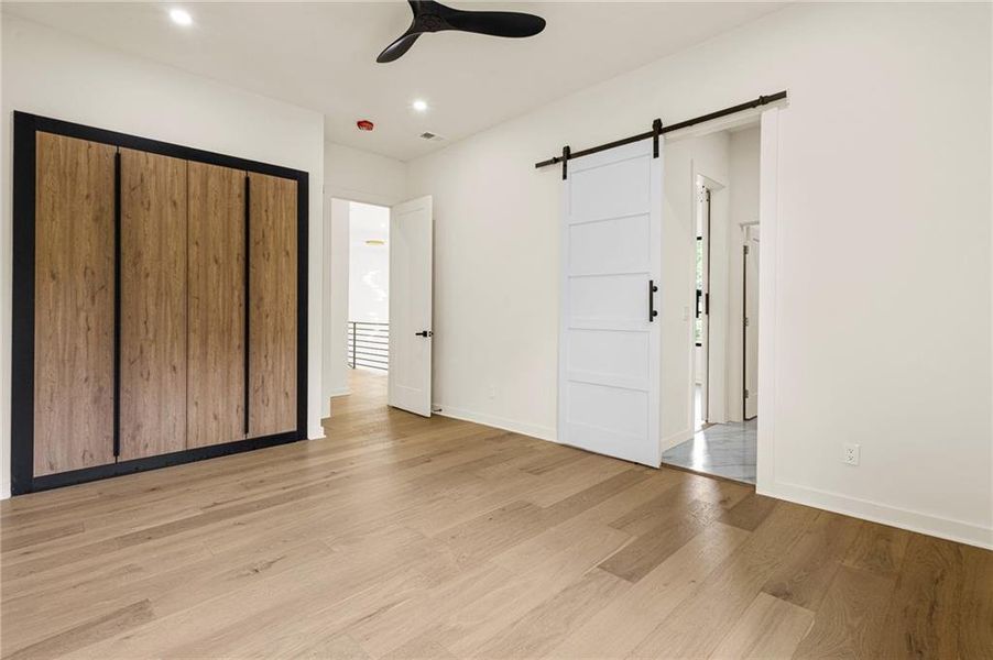 Spacious, unfurnished interior of a new home in , Atlanta (Image 40).