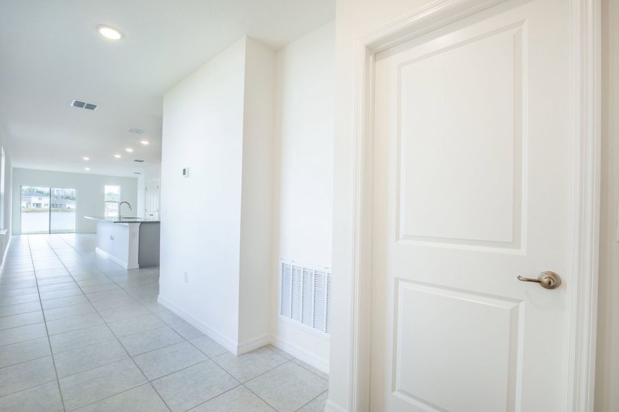 Representative unfurnished interior of a home built from the Victoria by Maronda Homes in Cassie Oaks, Jacksonville (Image 10).
