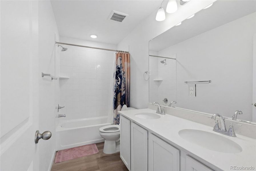 Furnished interior view inside a new home in Crossway at Second Creek, Commerce City (Image 33). Furnished interior view inside a new home in Crossway at Second Creek, Commerce City (Image 33).