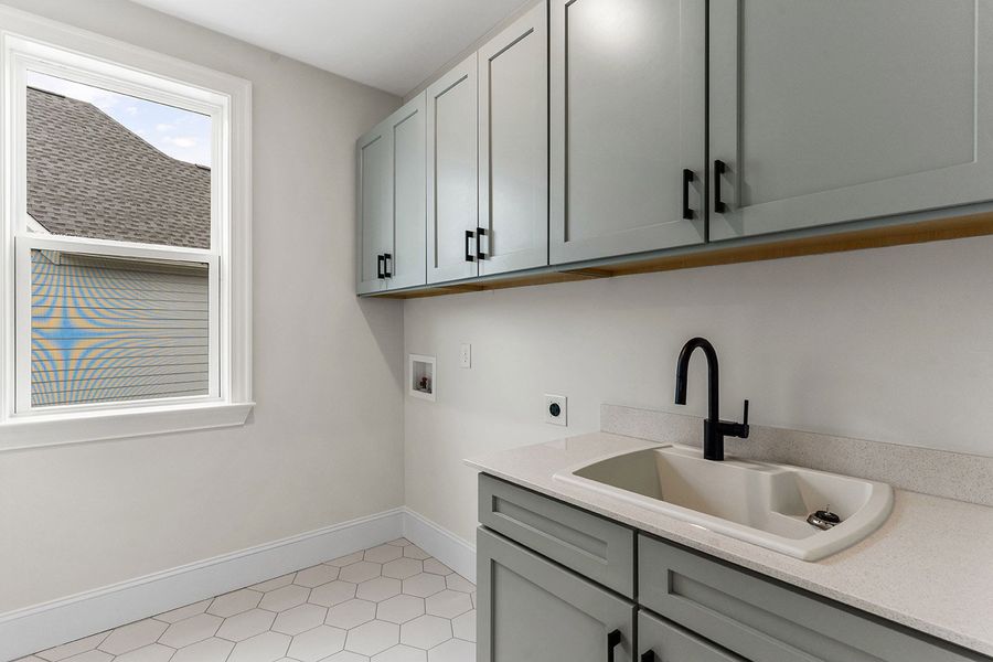 Representative furnished interior of a home built from the The Berkley by RobuckHomes in East & Mason, Wilmington (Image 9).