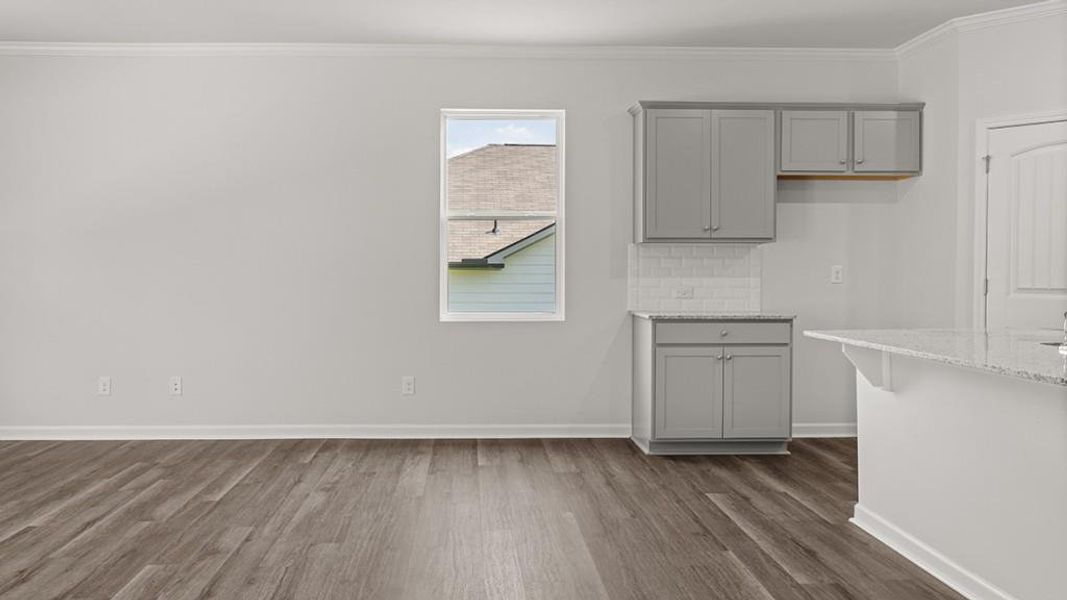 Spacious, unfurnished interior of a new home in Lost Creek, Dallas (Image 14).
