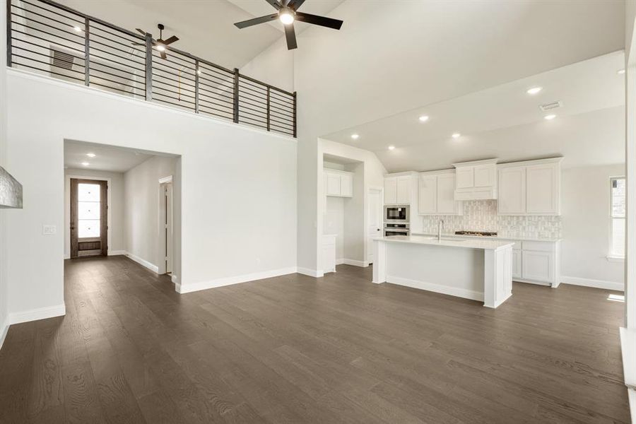 Spacious, unfurnished interior of a new home in Painted Tree Woodland District 50, McKinney (Image 35). Spacious, unfurnished interior of a new home in Painted Tree Woodland District 50, McKinney (Image 35).