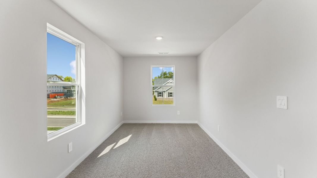 Spacious, unfurnished interior of a new home in Reserve at Hickory Ridge, Columbia (Image 40). Spacious, unfurnished interior of a new home in Reserve at Hickory Ridge, Columbia (Image 40).