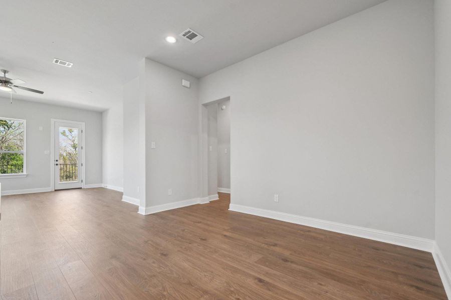 Spacious, unfurnished interior of a new home in Cross Creek, Cedar Park (Image 20).