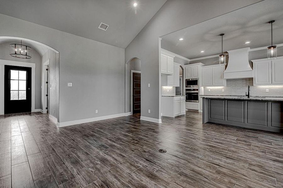 Spacious, unfurnished interior of a new home in , Godley (Image 36).