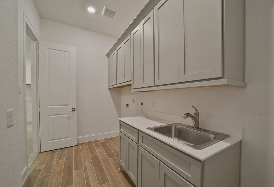 Plan 6005 Laundry Room - 13 of 20 Plan 6005 Laundry Room - 13 of 20