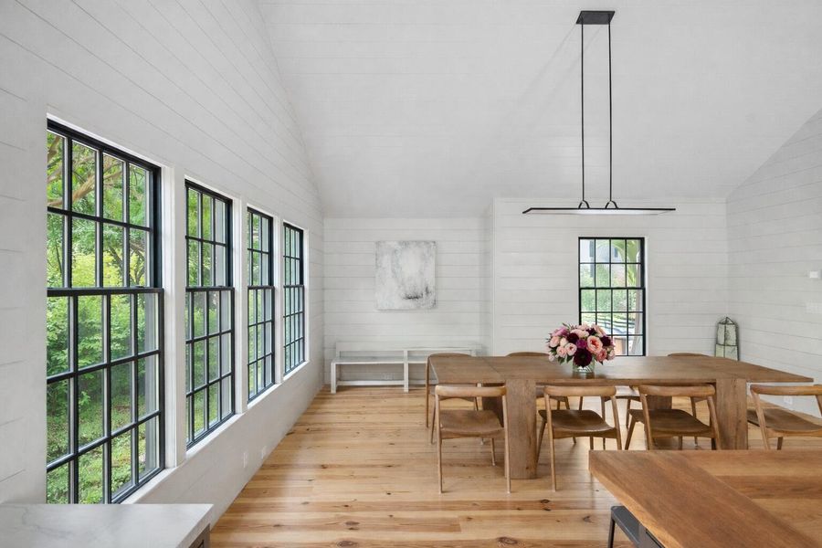 Image 55 of a home in .