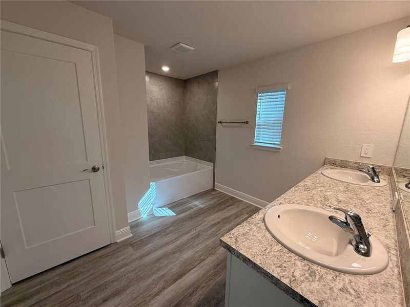 Furnished interior view inside a new home in , Lake Wales (Image 8).