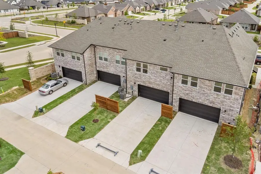 Featuring a spacious 2 car garage and ample drive way space, you'll enjoy plenty of private off street parking in this wonderful home!