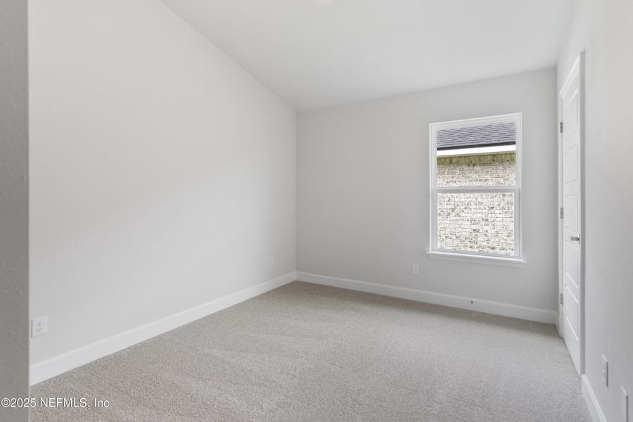 Spacious, unfurnished interior of a new home in Shadow Crest at Rolling Hills, Green Cove Springs (Image 20).