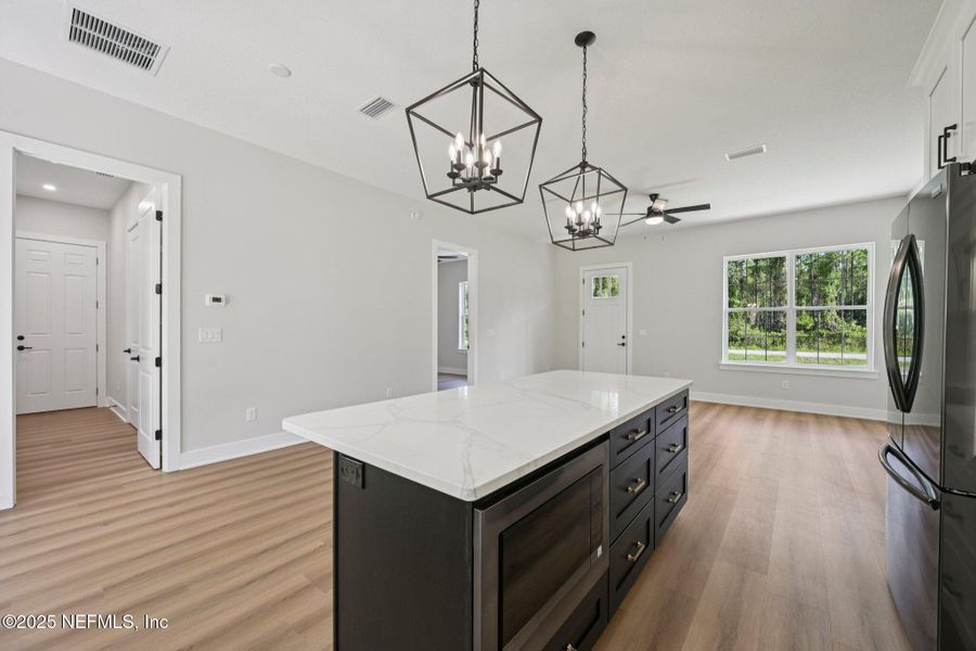Furnished interior view inside a new home in , Palatka (Image 10).