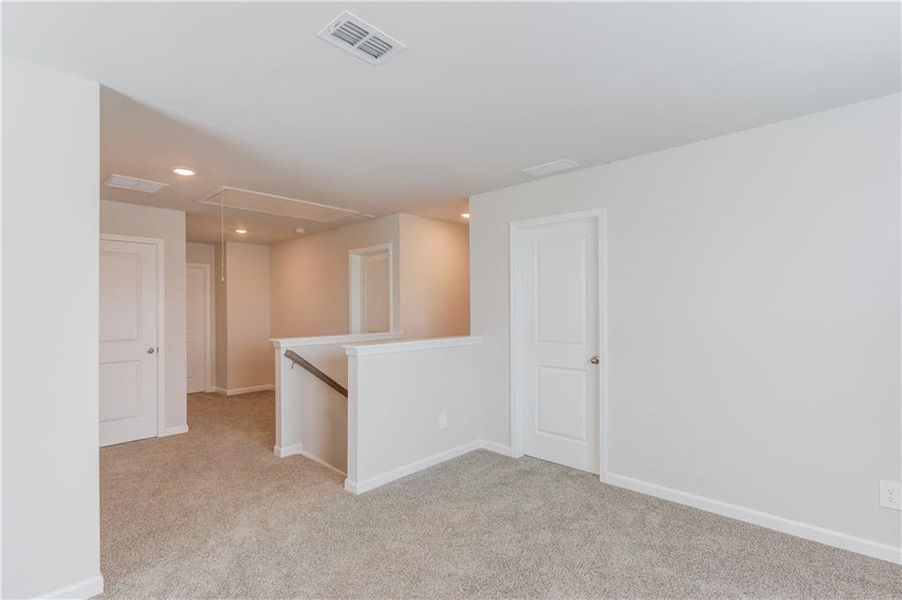 Spacious, unfurnished interior of a new home in Sweetwater Green - Royal Series, Lawrenceville (Image 30).