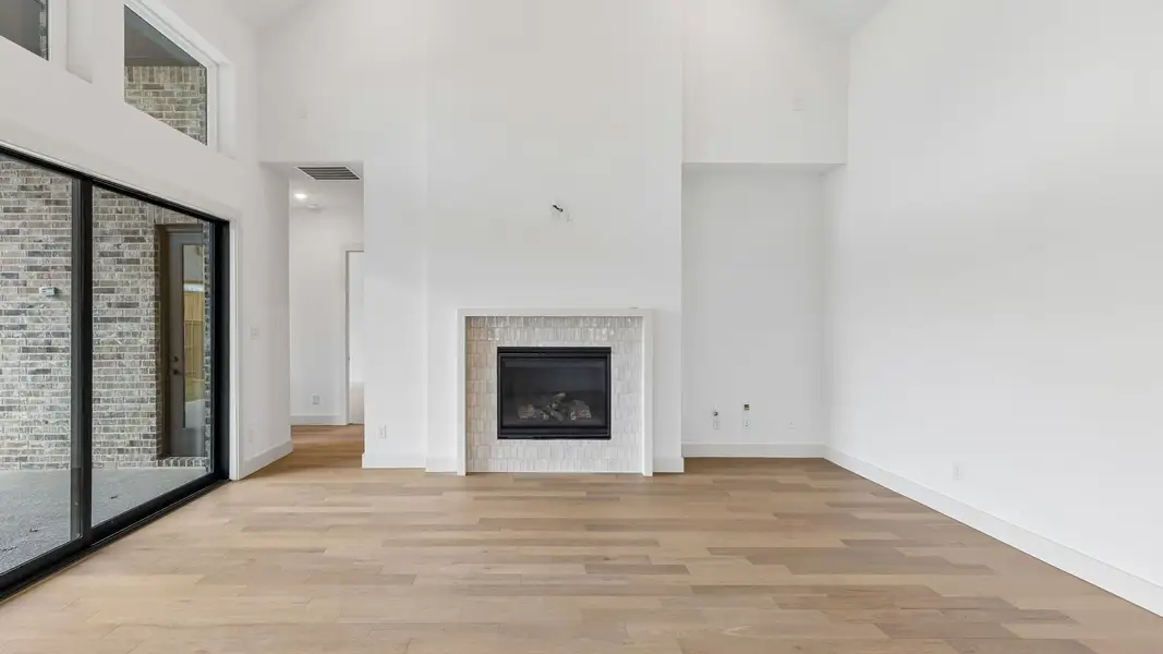 Representative unfurnished interior of a home built from the Colton by Southgate Homes in The Reserve at Watters, Allen (Image 22).