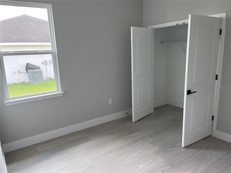 Spacious, unfurnished interior of a new home in , Ocala (Image 15).