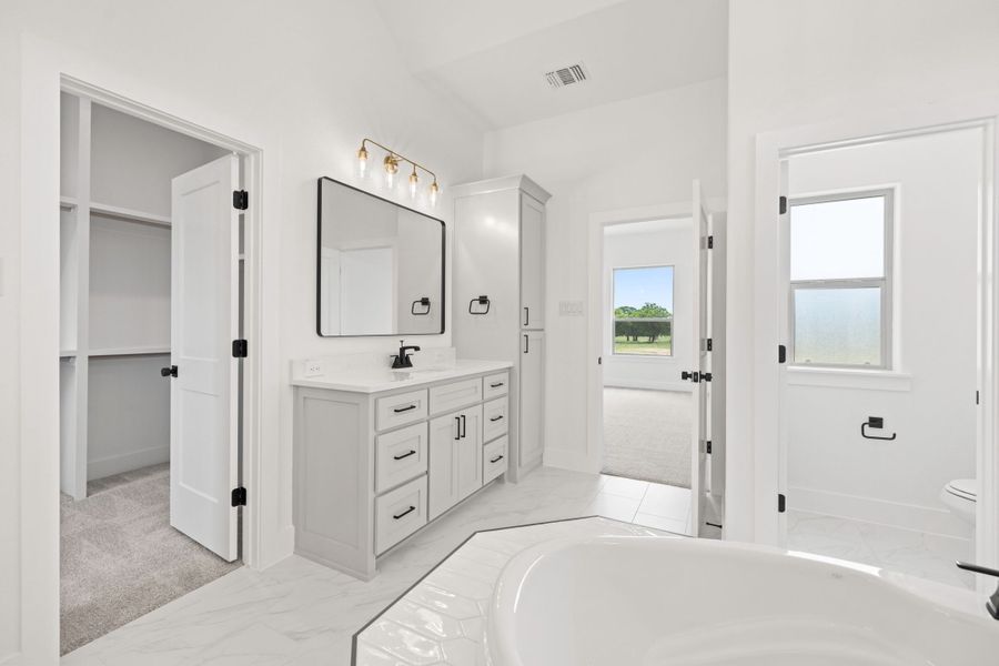 Furnished interior view inside a new home in Prairie Winds Estates, Poolville (Image 14). Furnished interior view inside a new home in Prairie Winds Estates, Poolville (Image 14).