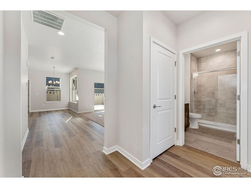 Spacious, unfurnished interior of a new home in , Fort Lupton (Image 15).