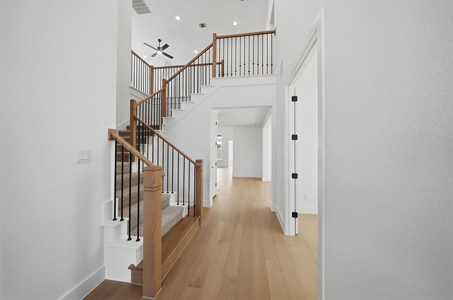 Spacious, unfurnished interior of a new home in Tavolo Park, Fort Worth (Image 19).