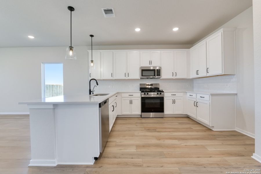 Furnished interior view inside a new home in Cordova Trails, Seguin (Image 8). Furnished interior view inside a new home in Cordova Trails, Seguin (Image 8).