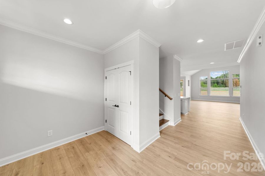Spacious, unfurnished interior of a new home in , Lancaster (Image 25).